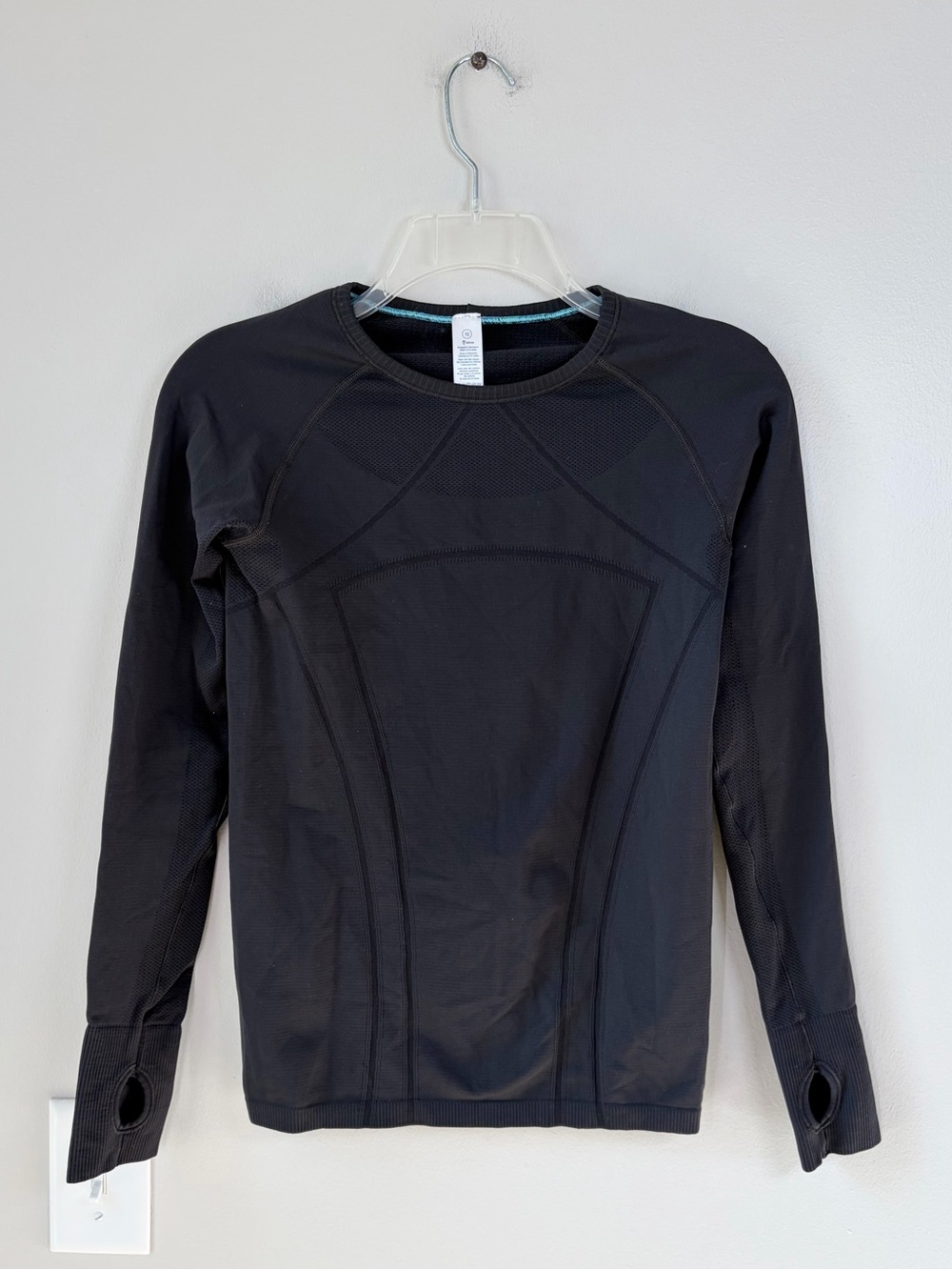 Ivivva By Lululemon Swiftly Fly Tech Long Sleeve Fitted Performance Tee